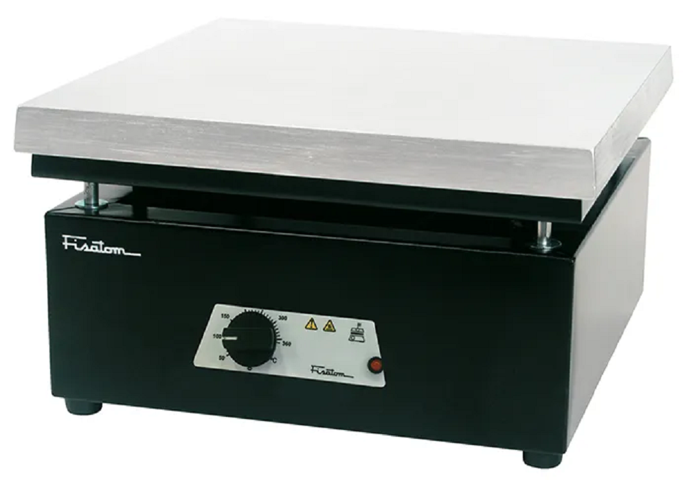 Placa aquecedora modelo 509 com 31 x 31 cm e potência de 1600 W 230V